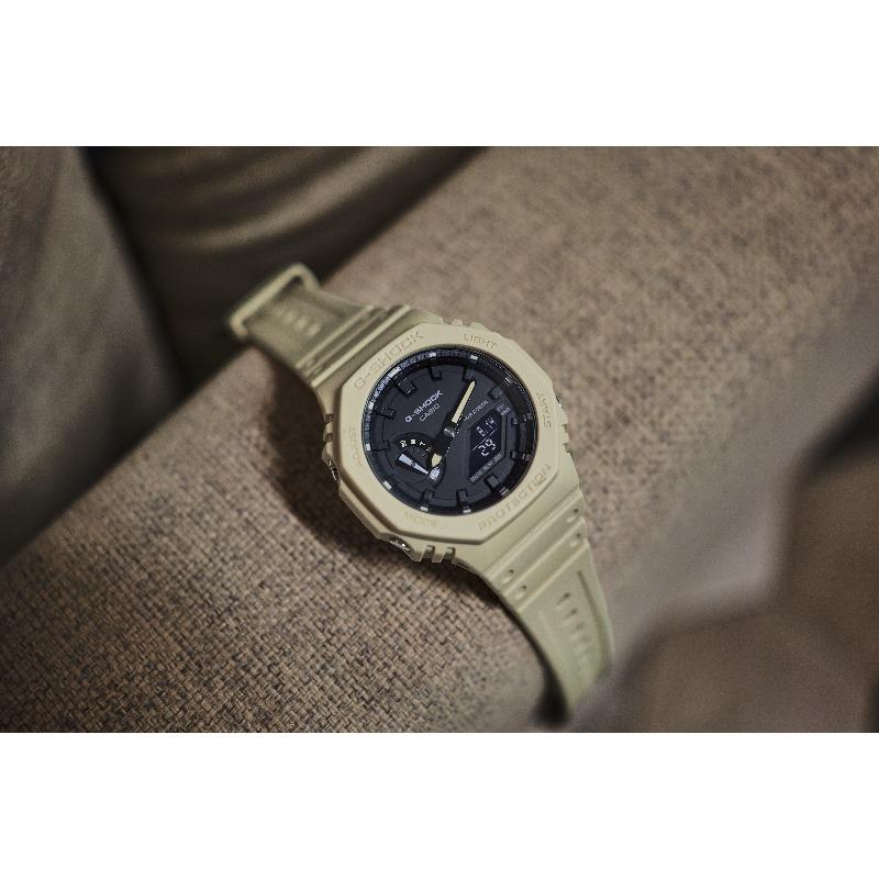 Casio G-SHOCK Men's Resin 200M Water Resistant Analog Shock Resistant Quartz Watch GA-2100-5A