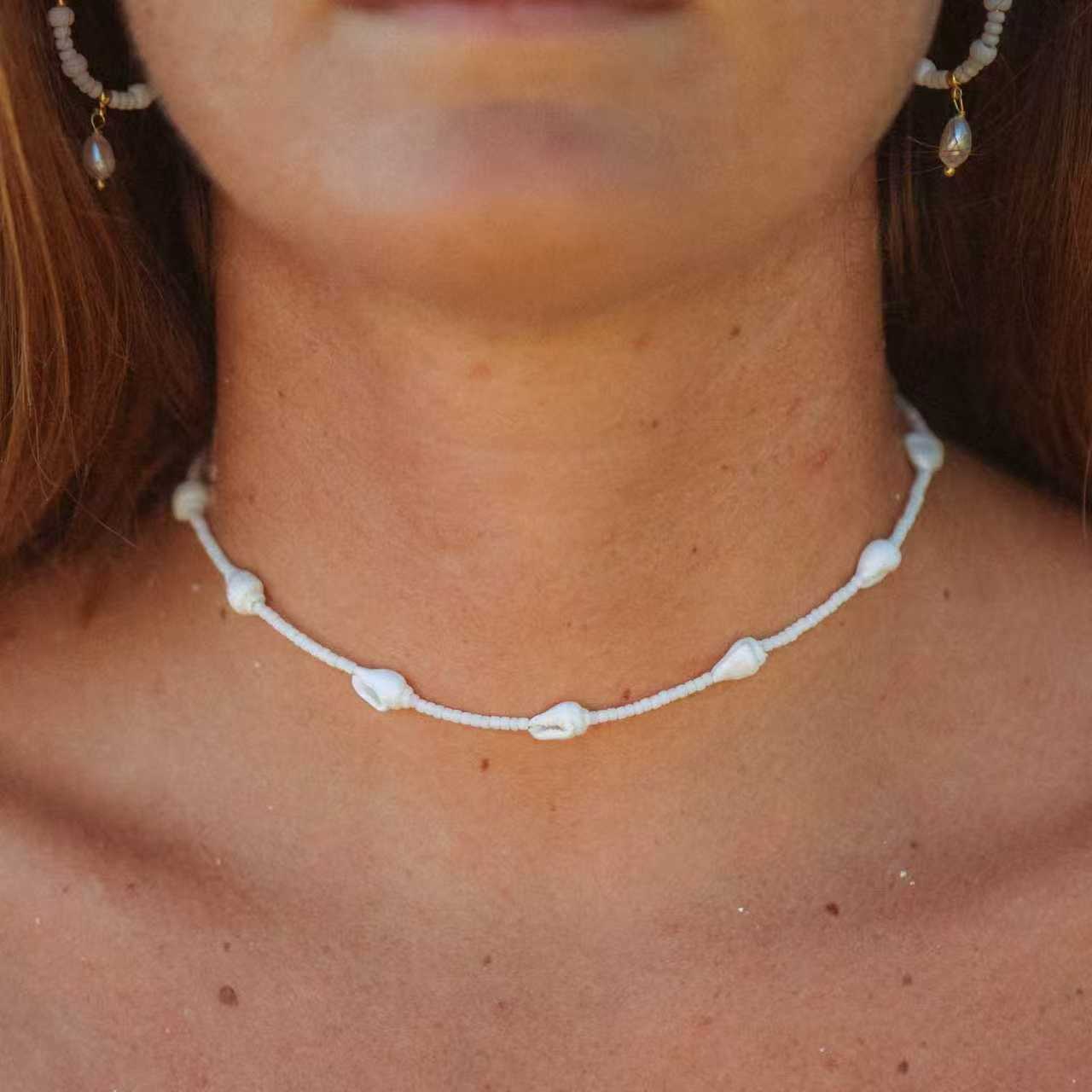 Vlen White Conch Shell Necklace with Miyuki Rice Beads Dainty Beach Jewelry for Women Adjustable Coastal Style Chain