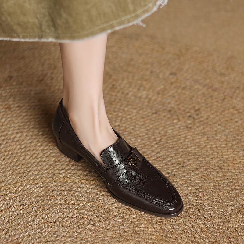 Krazing Pot Sheepskin Autumn Winter Shoes Metal Flowers Loafers Med Heels Size 42 Size 43 Round Toe Slip on Deep Mouth Pumps