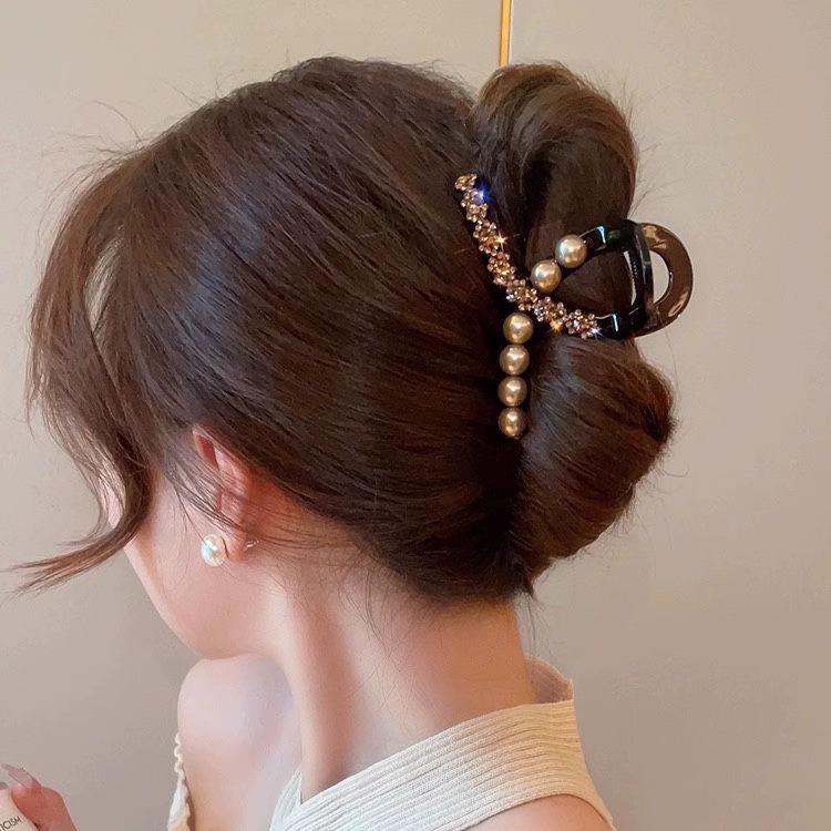 High-End Rhinestone Hair Claw: Sparkling Korean-Style Large Hair Clip for Women