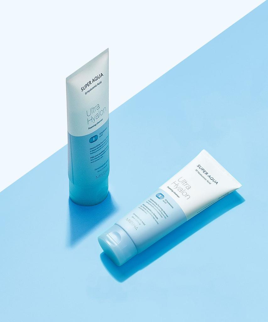 Super Aqua Ultra Hyaluron Foaming Cleanser 200ml