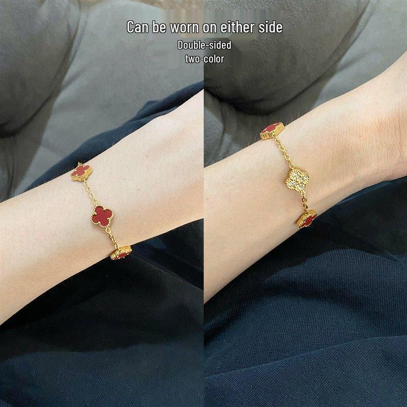 Women's Versatile Titanium Steel Four-Leaf Clover Bracelet - Washable, Non-Fading, Light Luxury Hand Accessory for European and American Trends