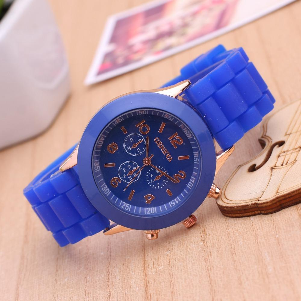 Fashionable Women's Watch Luxury Quartz Movement Silicone Band Wristwatch for Ladies