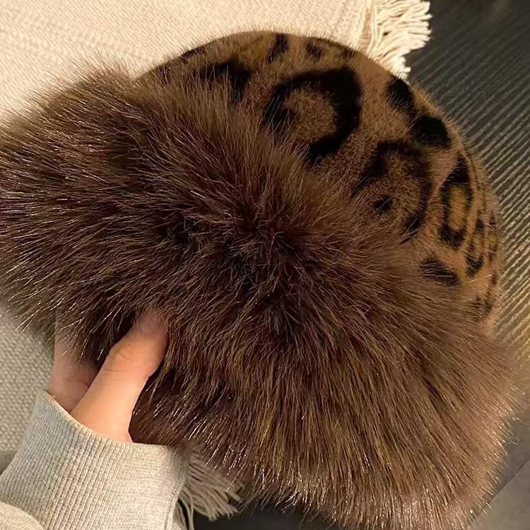 

Women s 2025 Retro Leopard Print Mongolian Hat - Winter Thick, Warm Ear Protection, Fashionable Versatile Plush Hat