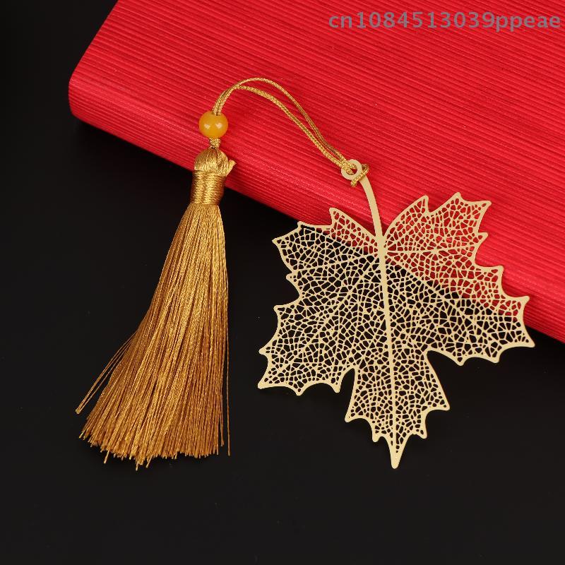 1 Pc Chinese Style Stationery Retro Metal Bookmarks Hollow Ginkgo Biloba Maple Leaf Lotus Vein Book Marks Gifts