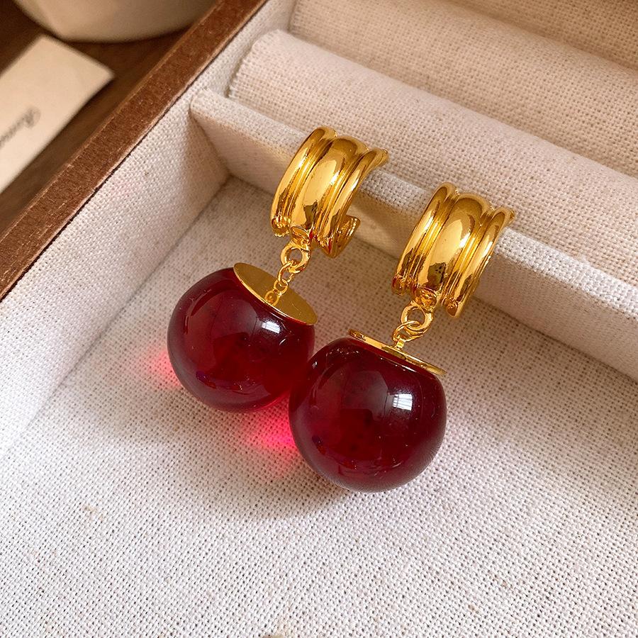 Vintage Resin Round Pendant Earrings Minimalist Elegant Jewelry
