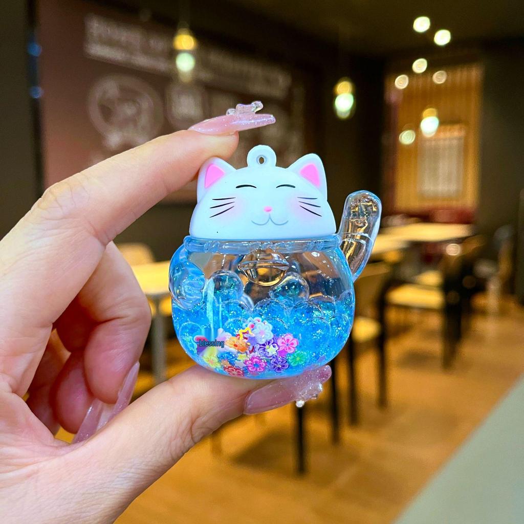 Oil-Filled Lucky Cat Quicksand Keychain Pendant - Cute Small Gift