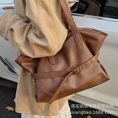 Dámske kabelky – Tašky přes rameno