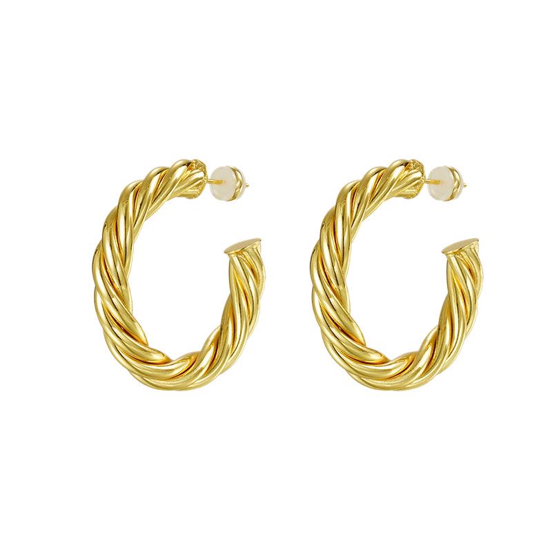 Elegant Twisted Line Earrings for Women: Stylish Gold & Silver Ear Cuffs with Unique Niche Design, Perfect for Commuting & Light Luxury Wear.