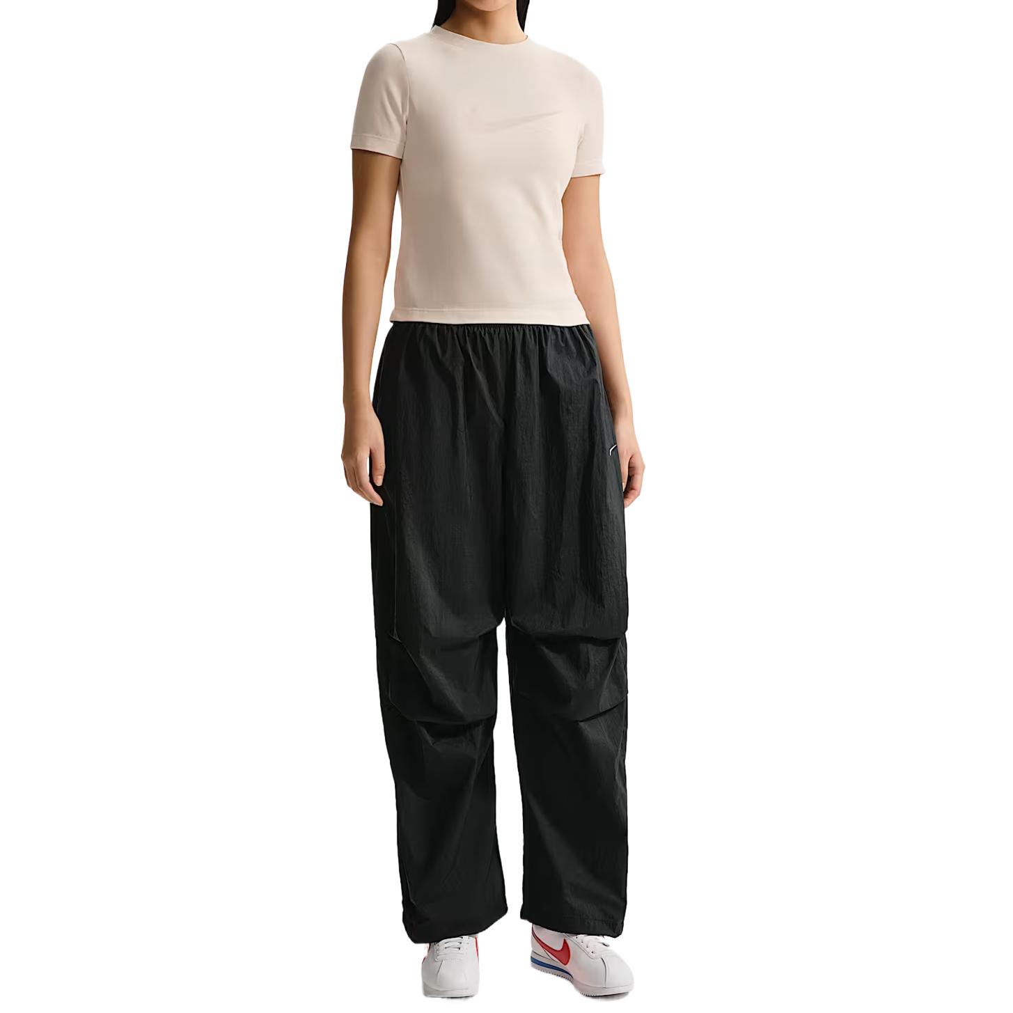 

Nike Sportswear Simple And Sleek Knitted Soft Regular T-Shirt Women tops IO1517-103 S