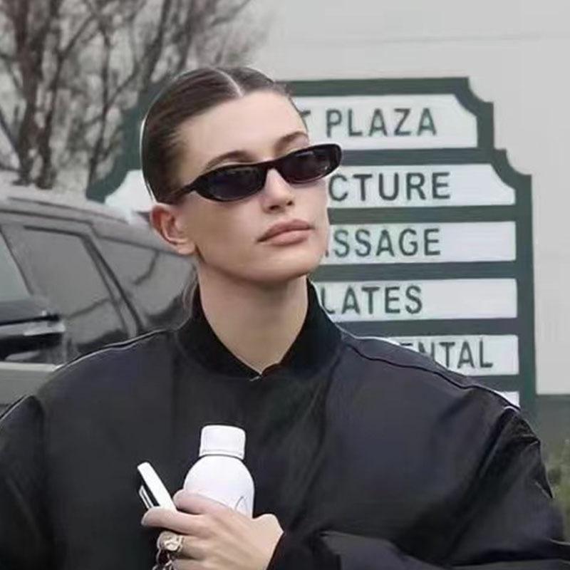 Protective Glasses Small Frame Sunglasses INS Women Cat Eye Sun Glasses New Classic Narrow Frame Retro Elliptical Eyeglasses