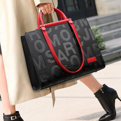 New Tote Bag Fashionable European and American Retro Women's Handbag Embossed Commuting Large Capacity Tote Bag Can Be Carried On One Shoulder