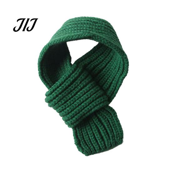 Cozy Puppy Winter Gear Christmas Knitted Pet Scarf with Reindeer & Stocking Decor, Adjustable Soft Reusable Decor Yarn Dog Cat Neck Collar,