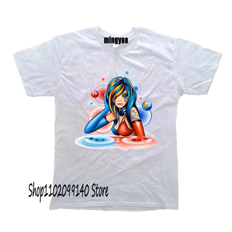 Retro Dj Headphones T Shirt Graphic Streetwear Short Sleeve ONeck Harajuku Music Techno TShirt Funny Unisex Clothing For Ladies