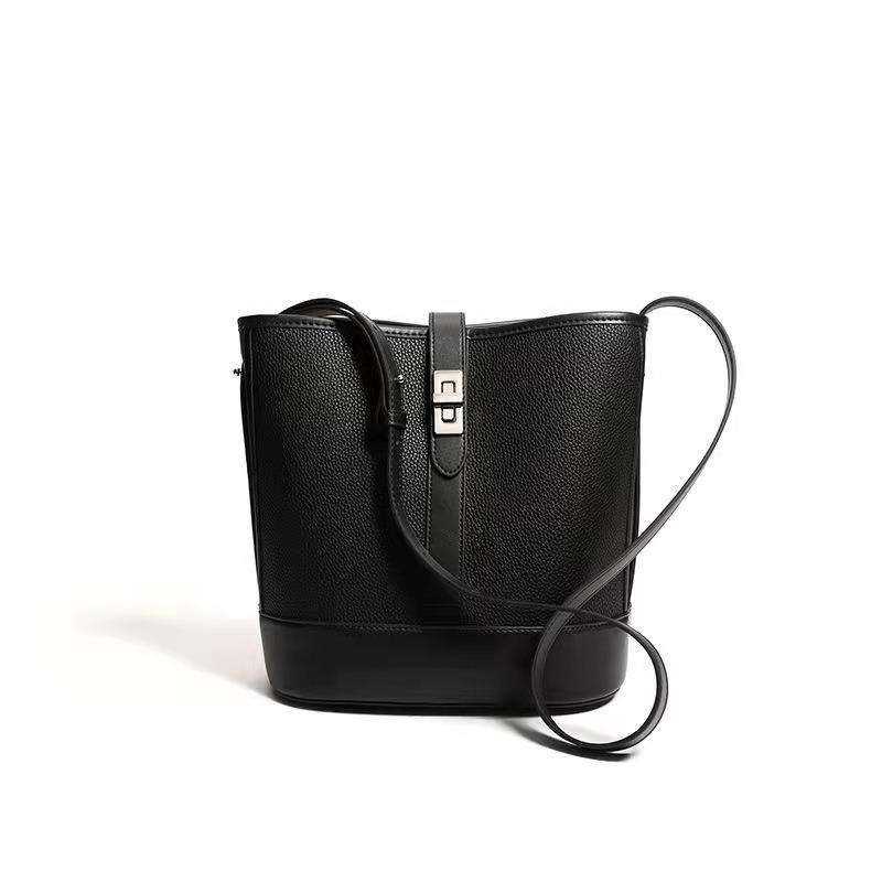 High-quality Velvet Splicing Bucket Bag OEM Large-capacity Commuting Contrasting Color Shoulder Messenger Bag