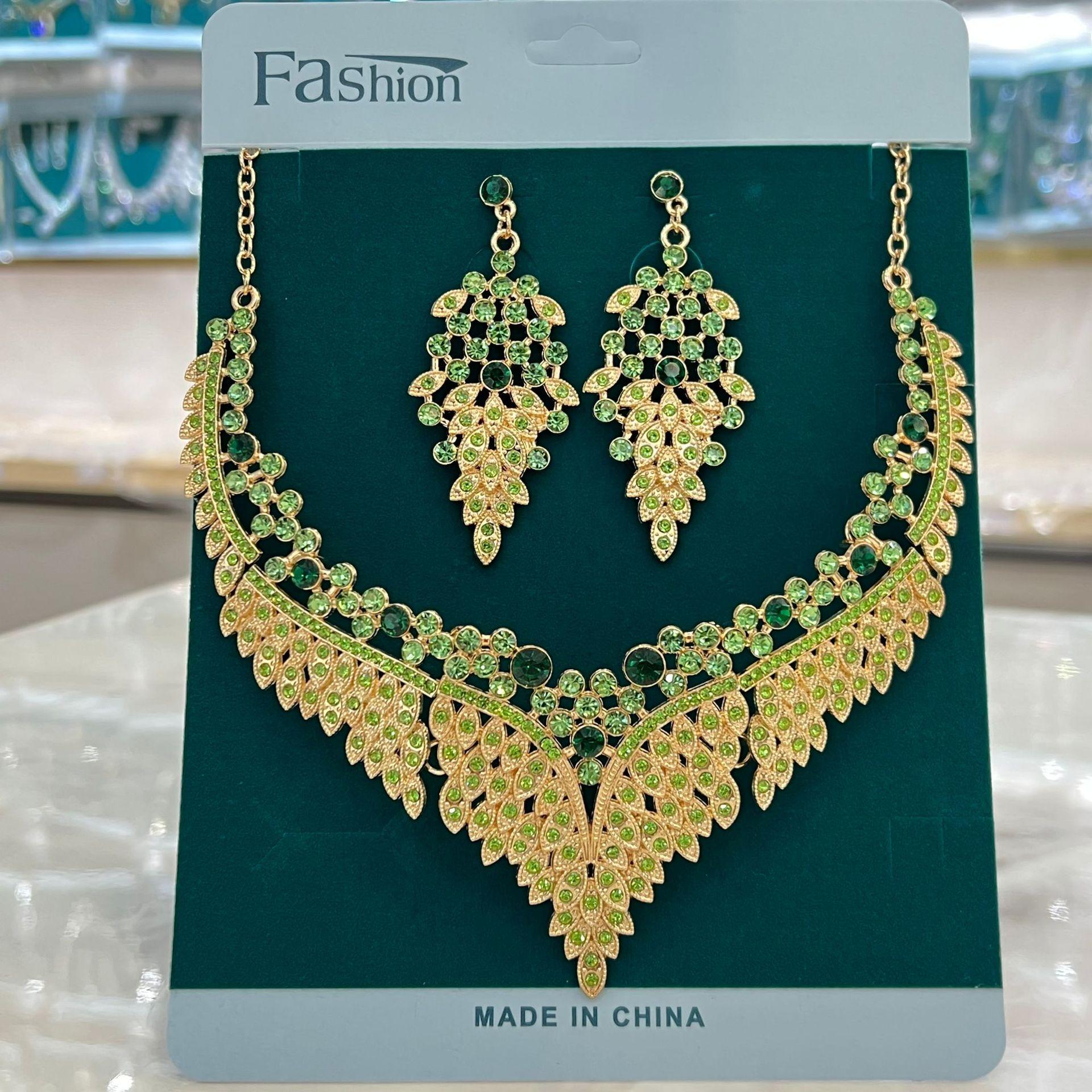 

European and American Cross-border, Necklace Earrings Set Exaggerated Court Style Temperament Exquisite Design Banquet Dress Senior Women 2026 45CM