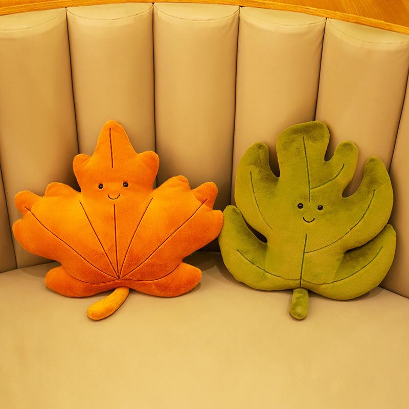 Cute Simulated Leaf Plush Toy Maple Leaf Red Leaf Doll Home Decoration Ornaments Picture Hall Props Pillow Cushion