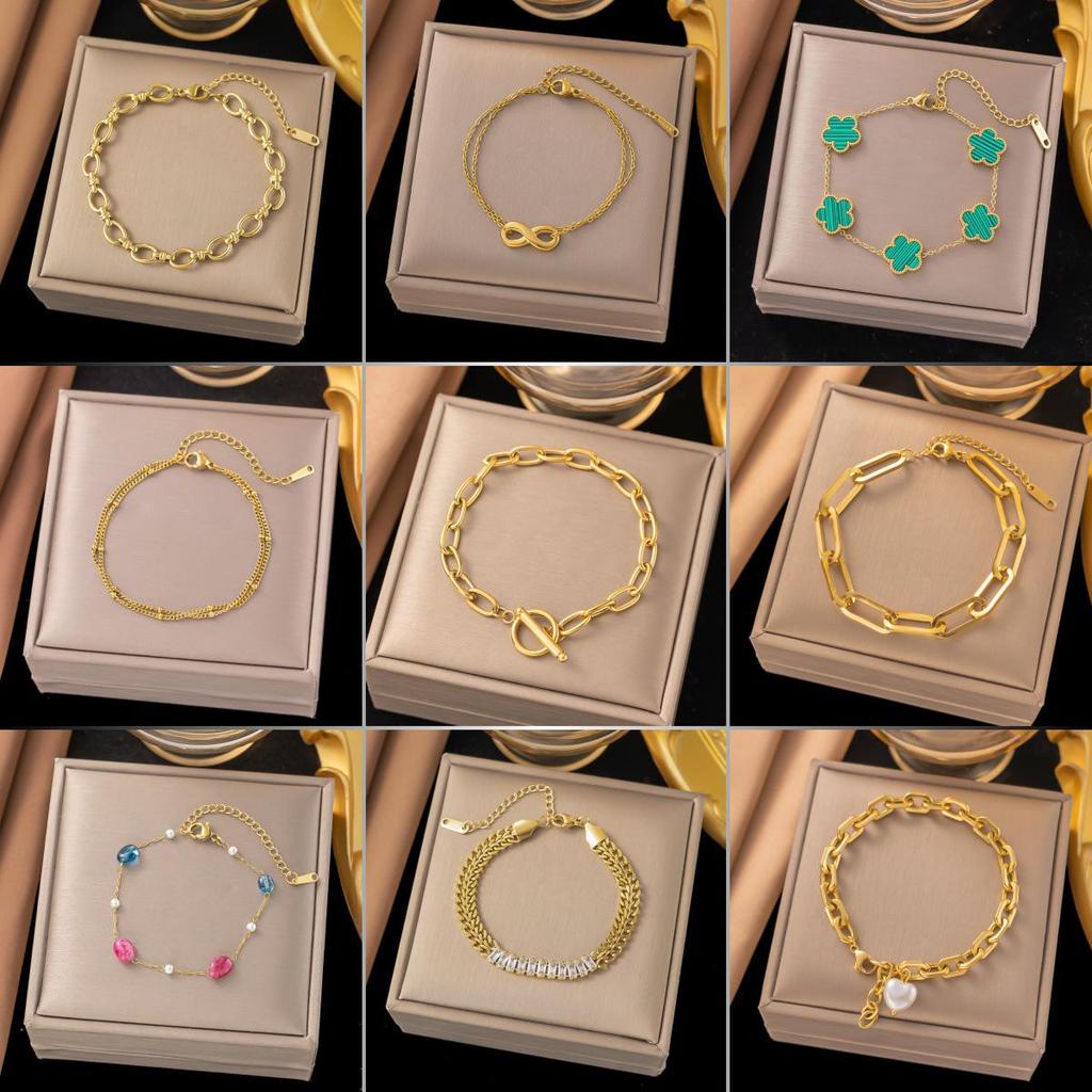 Preferred Bracelet 2: Qi Yun Fashionable Stainless Steel Cross Bracelet - Trendy, Statement, Light Luxury Jewelry.