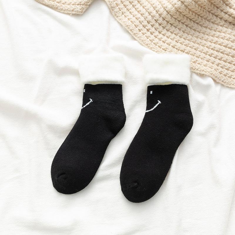 

Winter Thickened Socks, Women S Velvet Warm Mid-Tube Socks, Japanese Smiley Face Flanged Home Adult Women S Socks One size fits all чорний