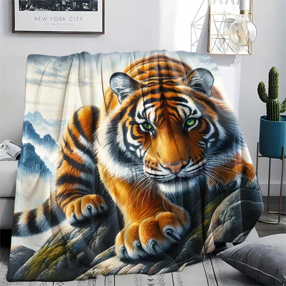 1Pc Lion Tiger Head Print Flannel Blanket, High Quality Comfortable for All Seasons, Home Decor, Warmth and Comfort, Perfect for Christmas Gifts