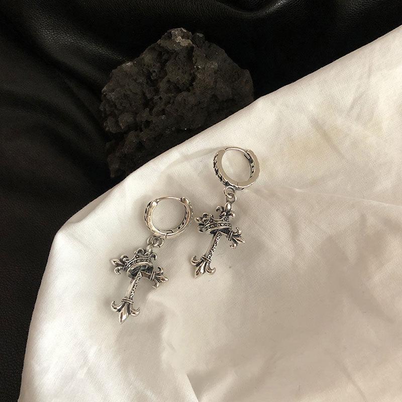 Retro Korean Ruili Cross Crown Earrings for Women - Stylish Distressed Ear Cuff with Personality 925 Silver Ear Pin