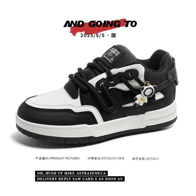 

2025 new men s shoes versatile sports and leisure Internet celebrity platform white shoes American fashion couple niche skateboard shoes 36