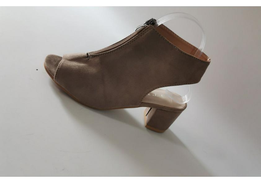 Summer 2021 Plus Size Chunky Heel Peep Toe Zipper Solid Color Fashion Shoes