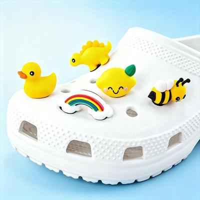 Cartoon 3D Loch Schuh Blumen Zubehör – PVC Weichgummi Dekorative Schnallen für Gartenschuhe