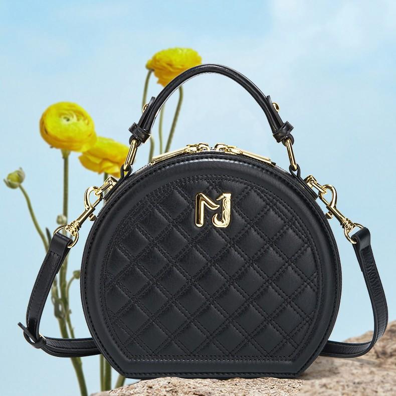 Bolso de mano Lingge para mujer, nuevo nicho, ideal para el día a día, bolso pequeño redondo de mano, bolso bandolera versátil y de alta gama.