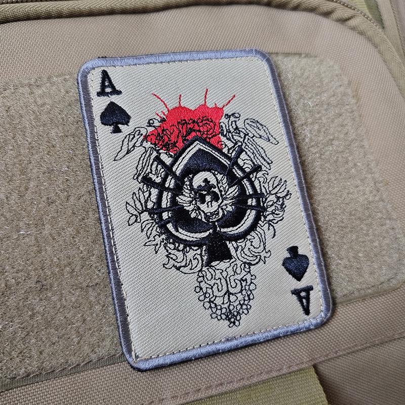 Eso pikové Poker Lebka Vyšívaná nášivka - Morální odznak na suchý zip na batoh