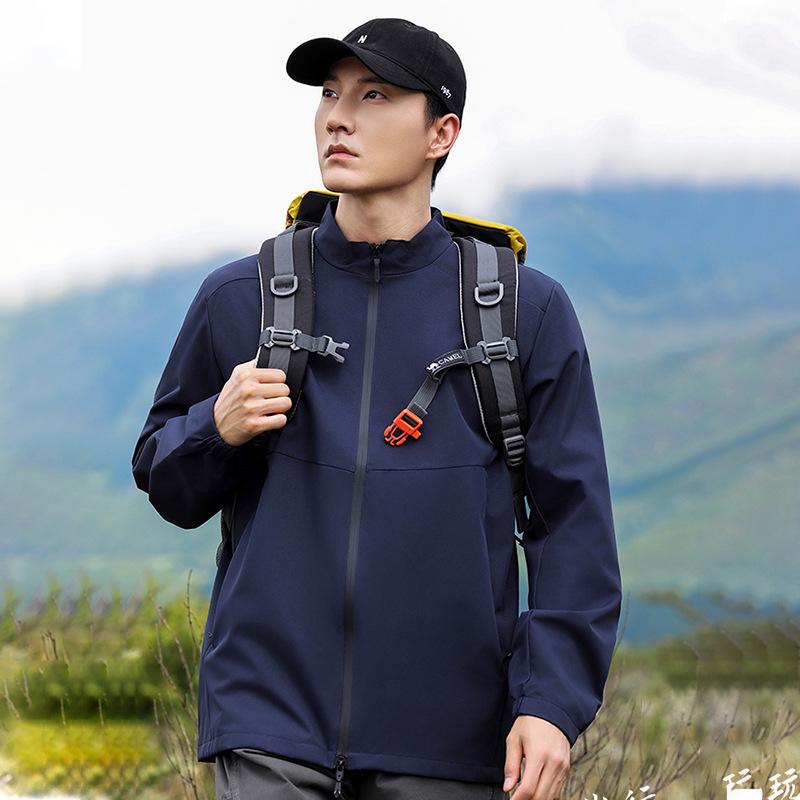 

Новый уличный ветрозащитный плащ с водоотталкивающей пропиткой: Куртка с воротником-стойкой, тонкая, ветрозащитная для весенних и осенних видов спорта, кемпинга, пеших и горных походов L (Height 165-170 cm) темно-синий