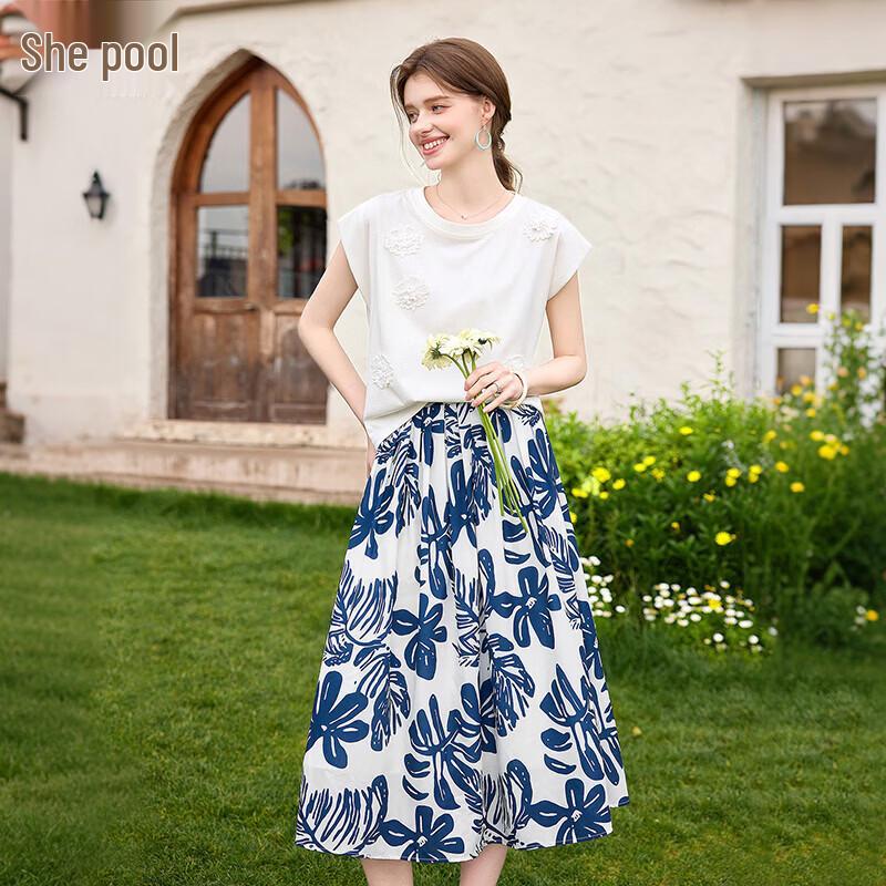Women s Fashion Printed T-shirt  Skirt Set XL
