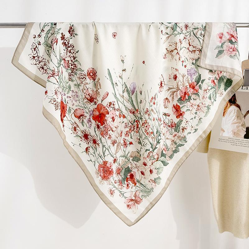 Fresh Summer Fashion and High-end Temperament Herringbone Square Scarf for Women Fashion Temperament Floral Printed Silk Scarf
