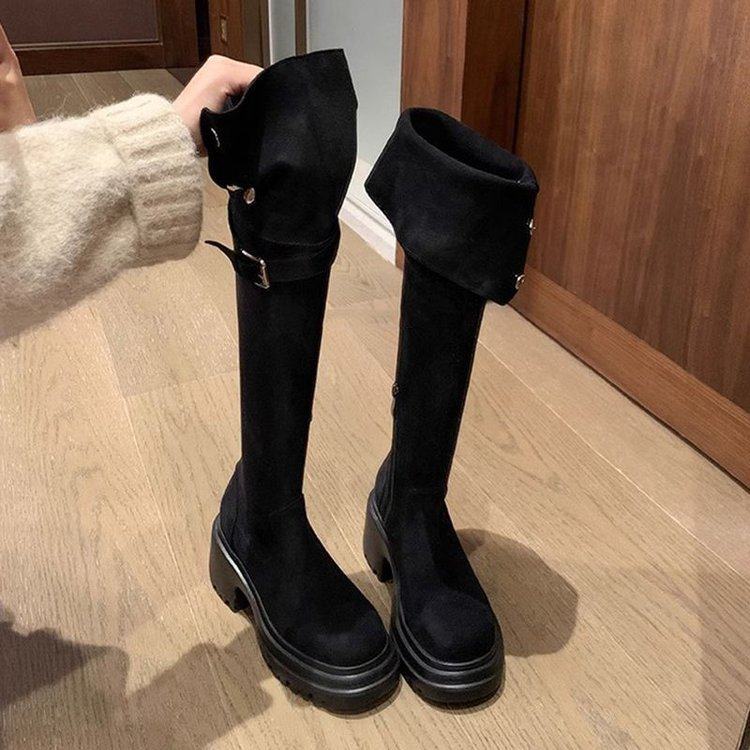 Maillard wears two folded boots, thick-soled over-the-knee boots, and women's autumn and winter small tall boots.