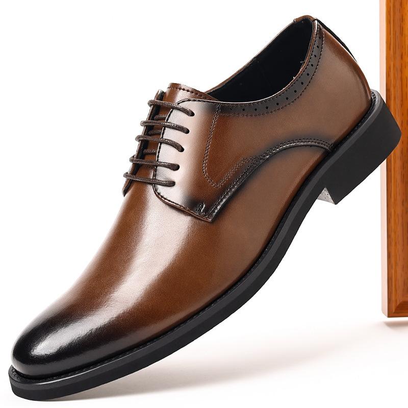 Fashion 2025 New Designer Pointed Wedding Shoes for Men Solid Color Fashion Casual Leather Shoes Male Lace Brown Business Derby Shoe Man