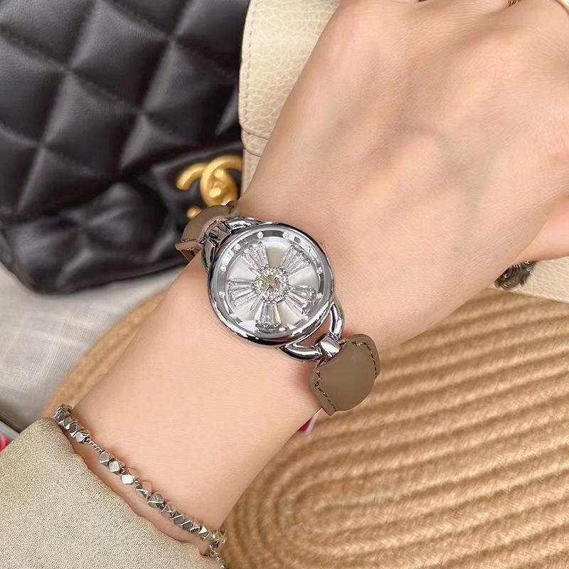 

Mishali Elegant Snowflake Bracelet Watch for Women кавовий