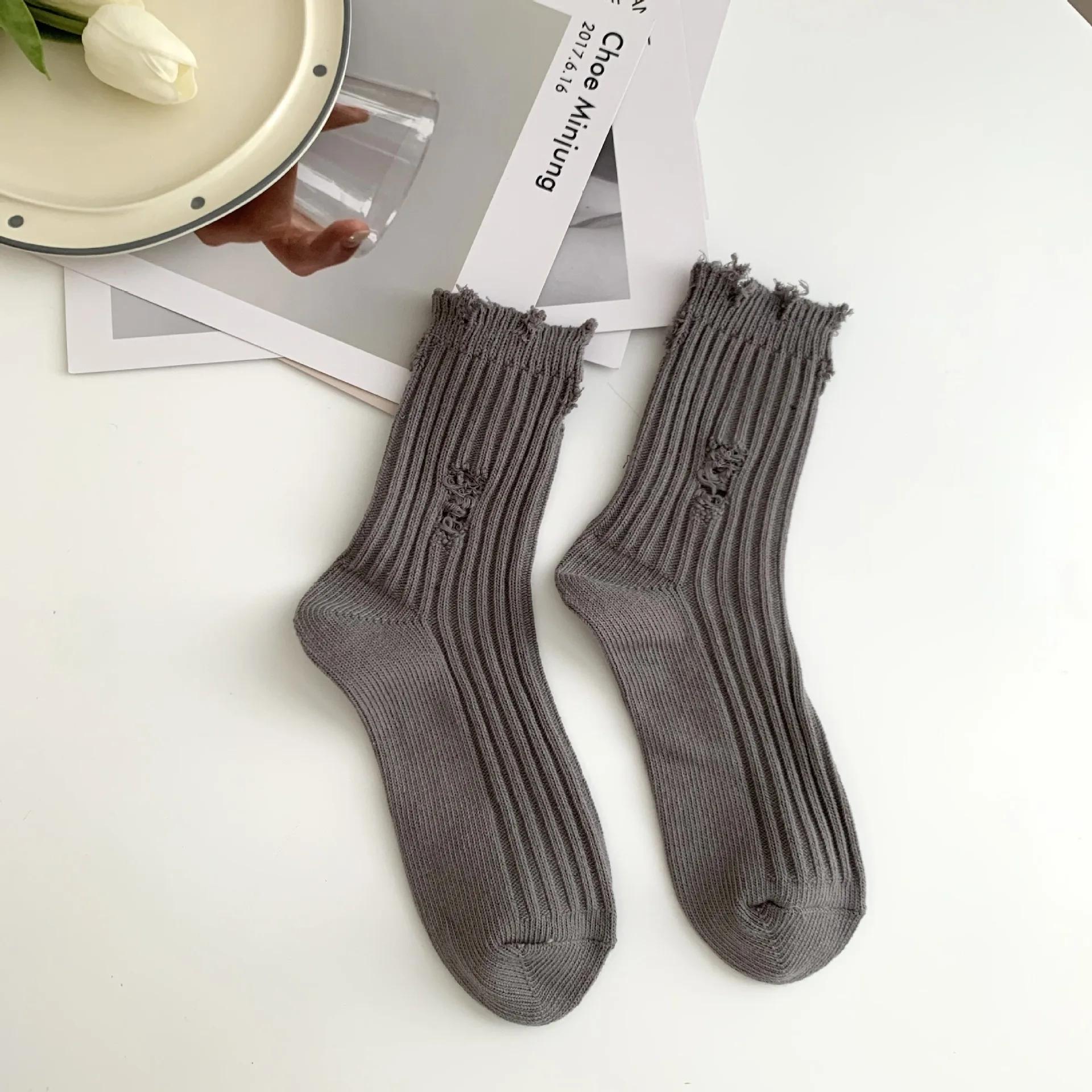 

Носки Harajuku Broken Hole для женщин, хип-хоп, скейтборд, нищие, хлопковые носки, средние, трикотажные, уличные чулки, модные, calcetines серый