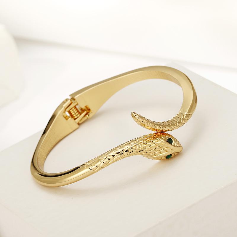 Gold Plated Snake Bone Bracelet: Thin Style, Zinc Alloy with Diamond Accents, Little Fragrant Korean Fashion Accessory