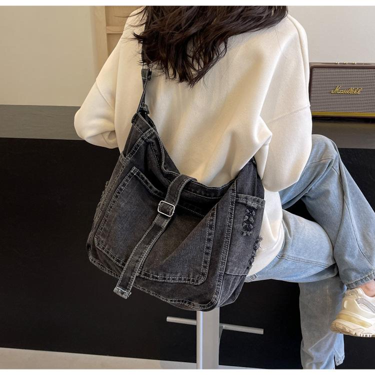 Popular portable shopping bag bag large capacity denim underarm tote bag women's bag 2025 new shoulder messenger bag