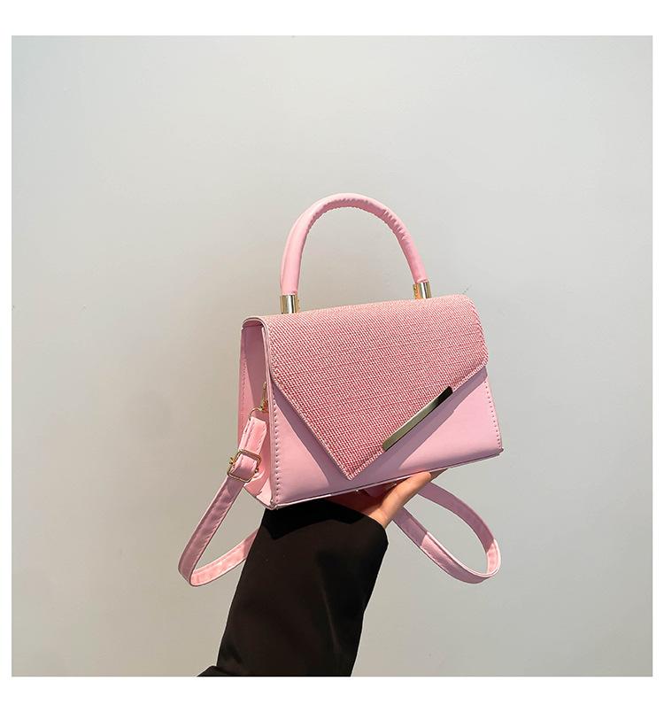 Fashion splicing contrasting colors, new women's 2025 summer models, go to work with temperament, crossbody shoulder handbag