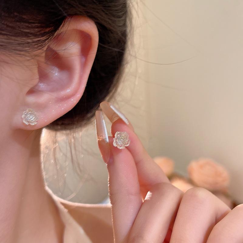 

Summer Sweet Flower Earrings: Versatile High-End Studs with 925 Silver Needle