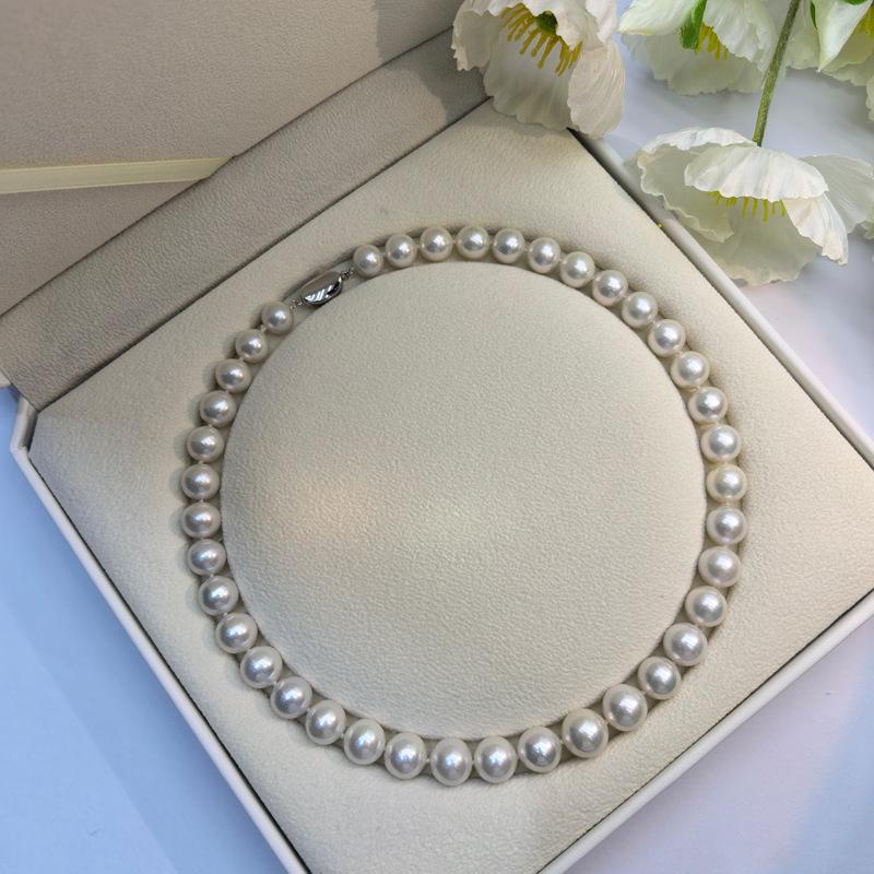 Zhuji Round Freshwater Pearl Necklace - Strong Luster Choker for Women, Perfect Gift for Mom or Mother-in-law