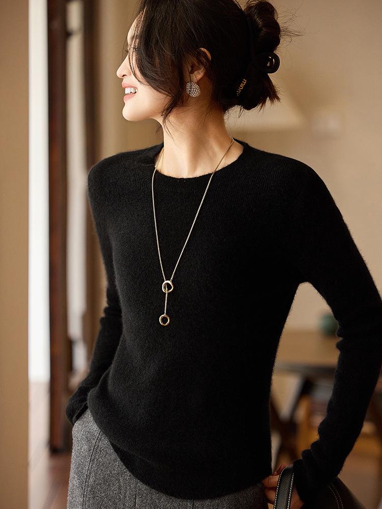 Women's 2025 Pure Wool Cashmere Round Neck Loose Knit Sweater Base Layer Top