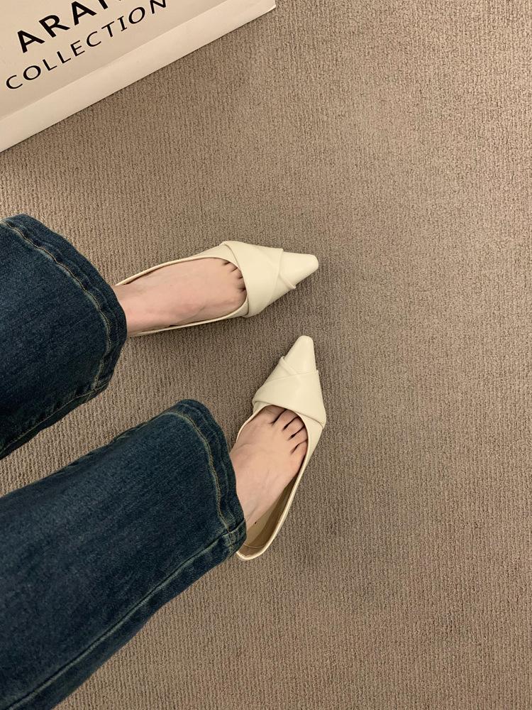 French niche retro pointed head evening wind gentle shoes with skirt temperament fairy style low heel commuting grandma single shoes woman