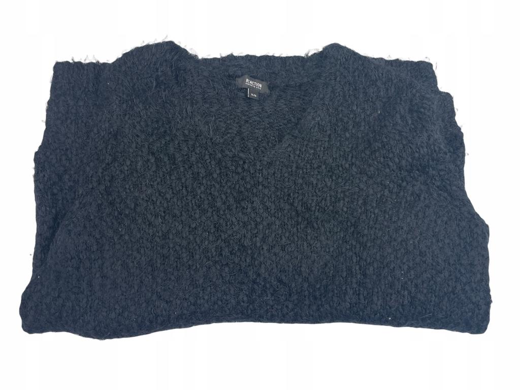 Czarny sweter z włoskami REACTION XL - Used