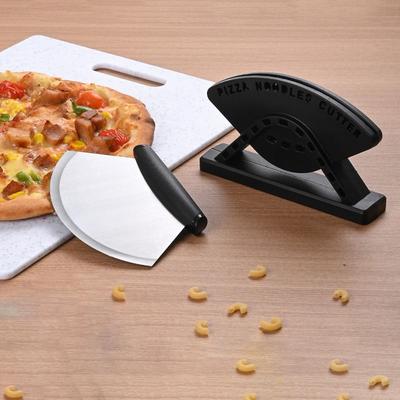 Pomůcky na pečení pizzy – Nože na pizzu