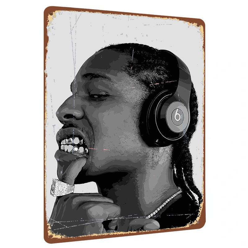

Custom Metal Wall Art Headphone Music Lover Portrait Decorative Painting for Home Decor 20x30cm（7.8x11.8inch）