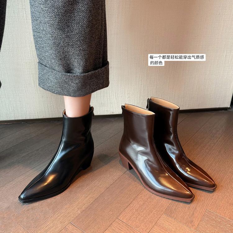 Sheepskin Version~ Black Pointed Middle Heel Boots Women's Autumn and Winter New Velvet Thick Heel and Ankle Boots Thin Boots Martin Boots