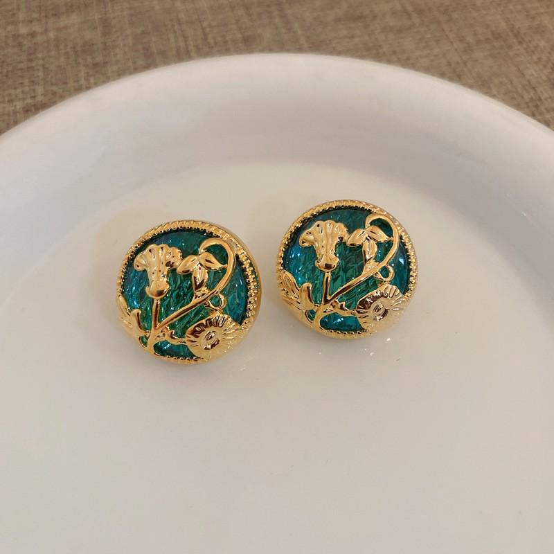 Silver Needle Retro Geometric Resin Earrings: Chinese Style Studs & Dangles