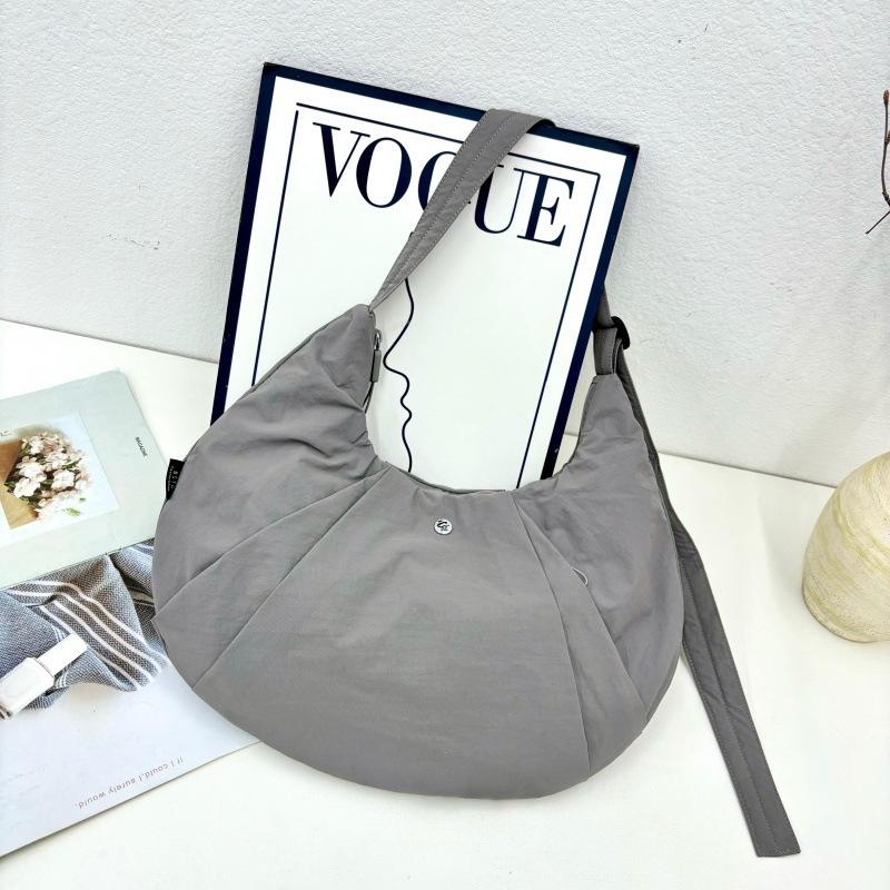 

Трендовая нейлоновая сумка-пельмень, сумка для йоги, женская простая сумка через плечо для поездок на работу, сумка-мессенджер, сумка-полумесяц 45*35*5